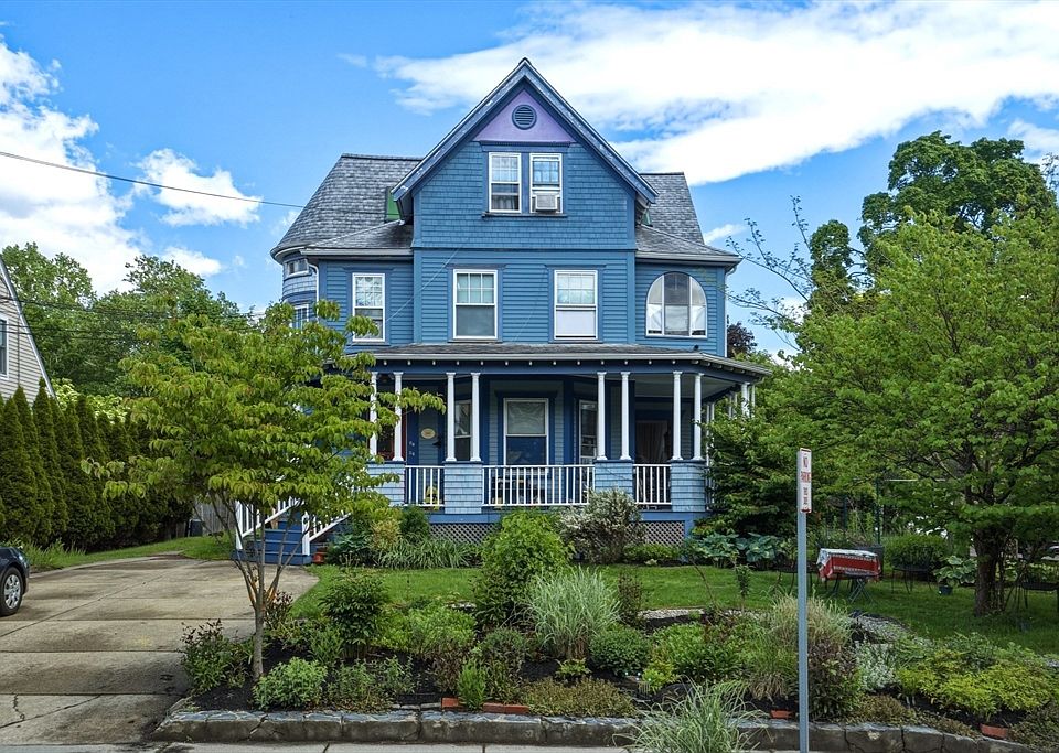 1st image of 45-47 Barnard Ave