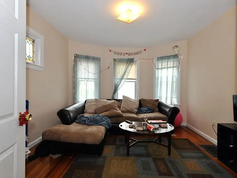 66 Brooks St #2 — Photo 1
