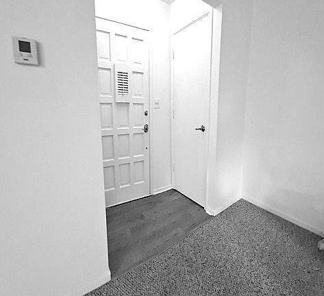 5th image of 7432 W 102nd Ct