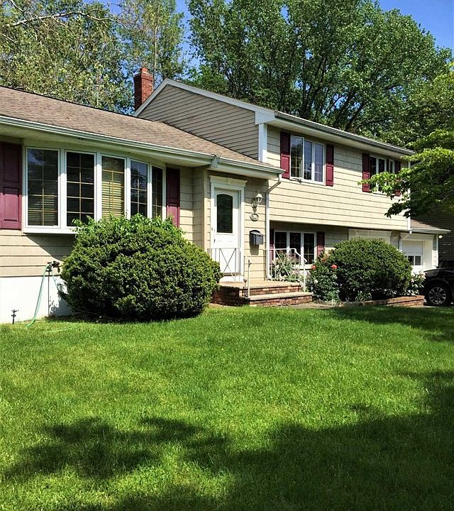 1st image of 94 Chadwick Pl