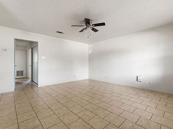3rd image of 1103 Circle M Dr #B