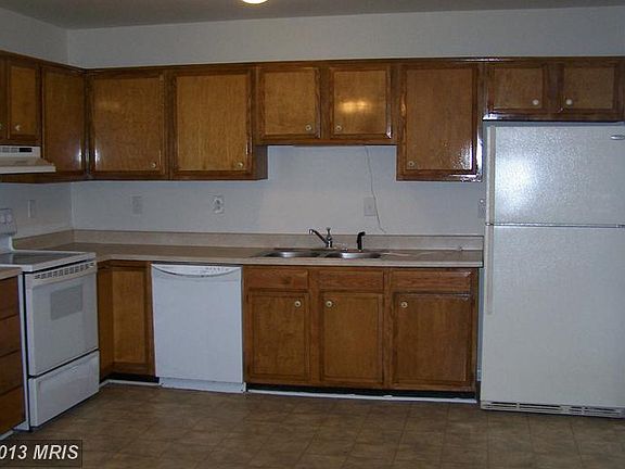 3rd image of 5109 Blarney St