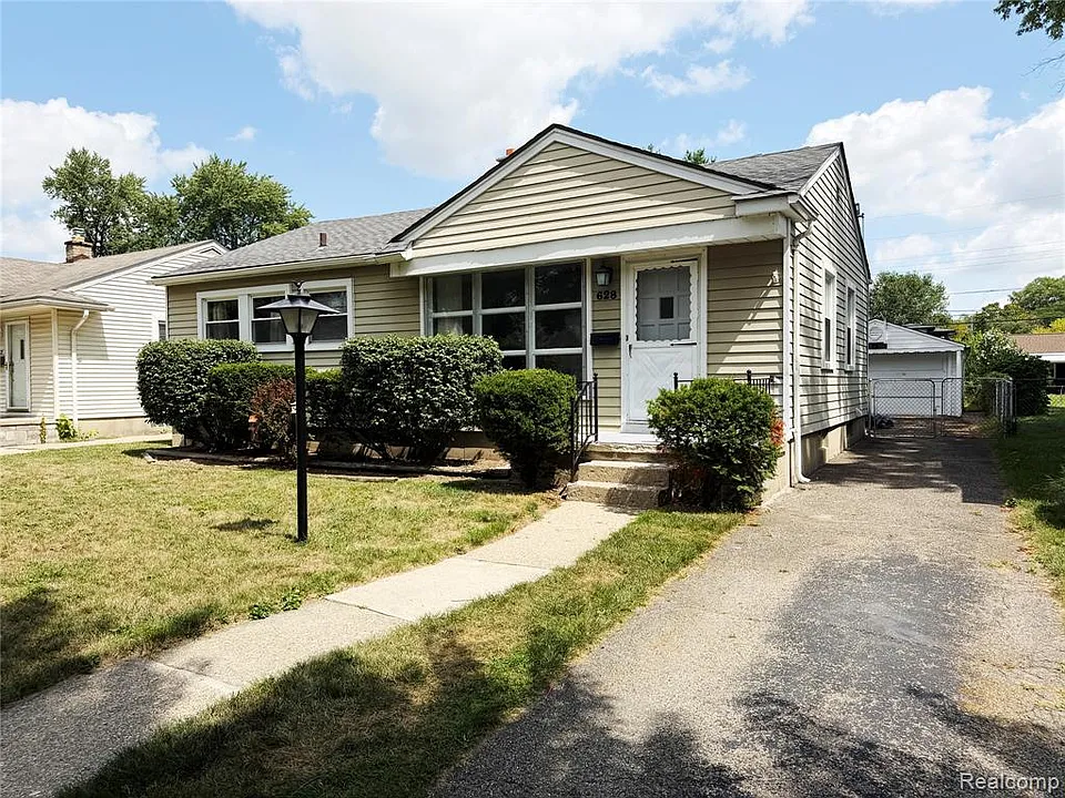 628 N Blair Ave