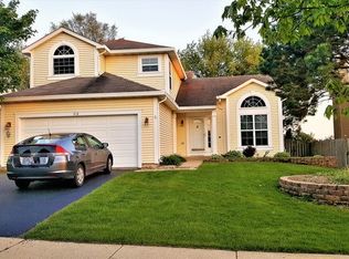 418 Thunder Rdg, Lake In The Hills, IL 60156