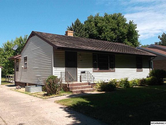 2nd image of 308 Pine Ave N