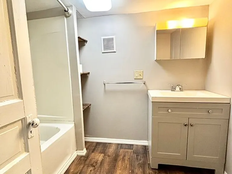 512 Sewickley Ave — Photo 5