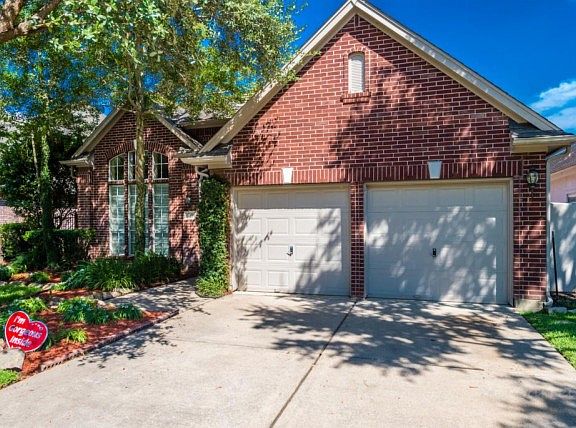 3rd image of 1331 Caravelle Ct