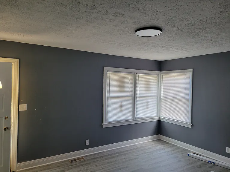 2105 McCloskey Ave — Photo 7
