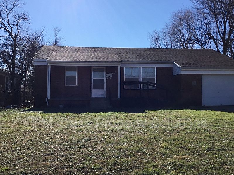 1st image of 1414 NE 37th St