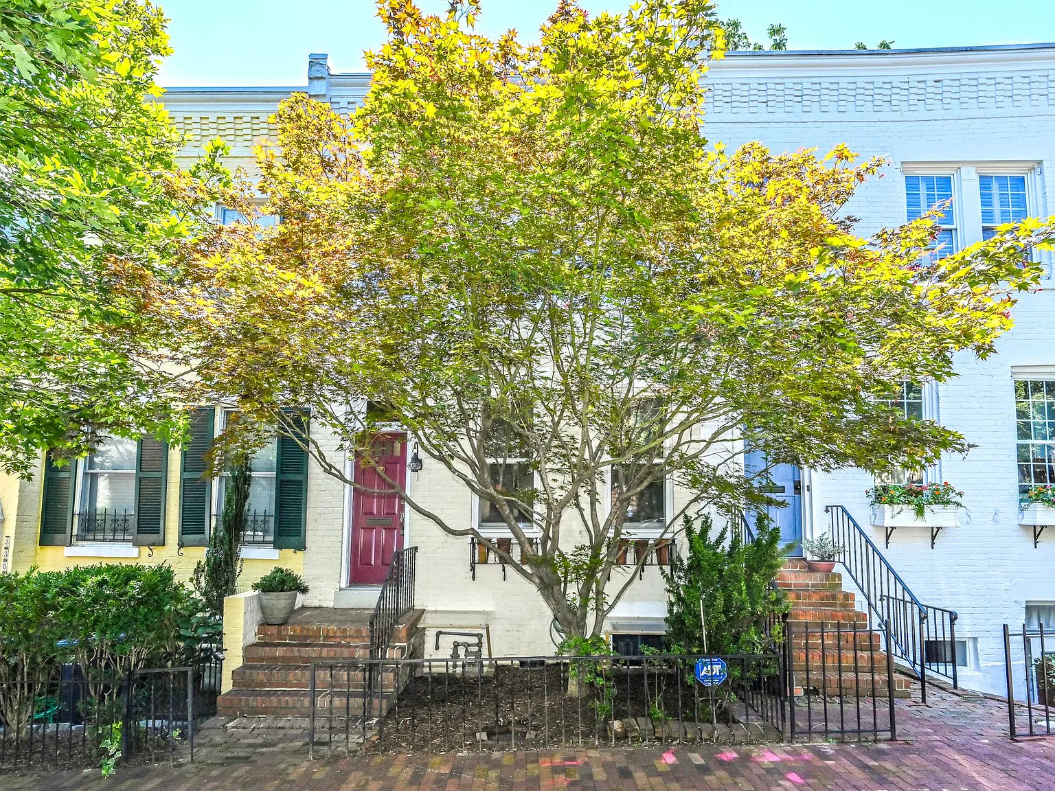 3310 Dent Pl NW — Photo 2