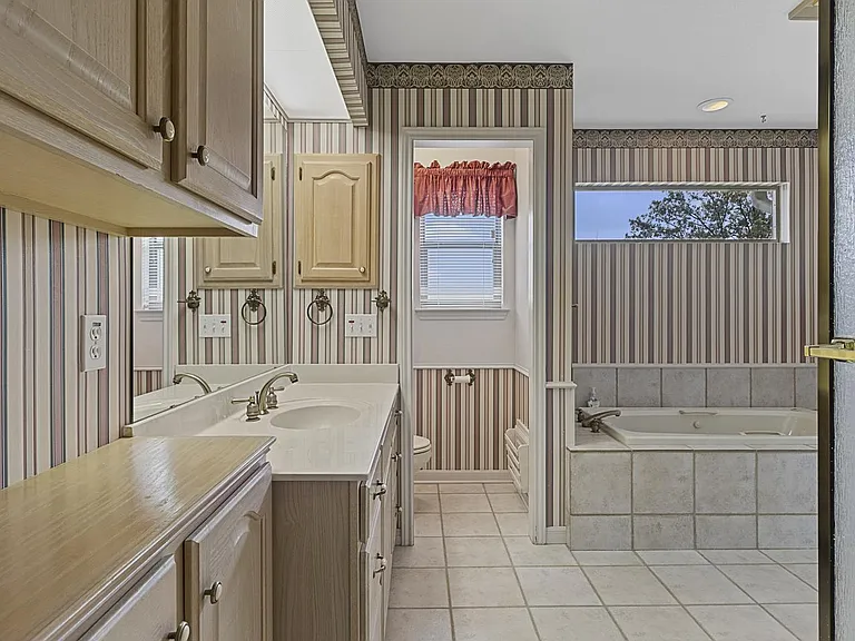 5942 Brook Fls — Photo 17
