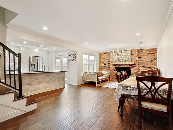 2nd image of 1500 W Esplanade Ave APT 46F