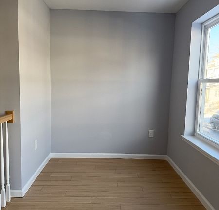 5th image of 29 Isabella Ave Floor 1-2