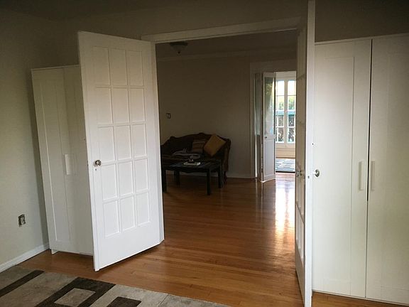 Bedroom 1a