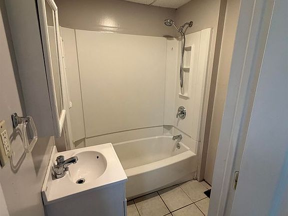 4th image of 61 Main St #2