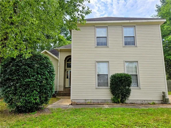 2613 Embers Ct, Virginia Beach, VA 23456