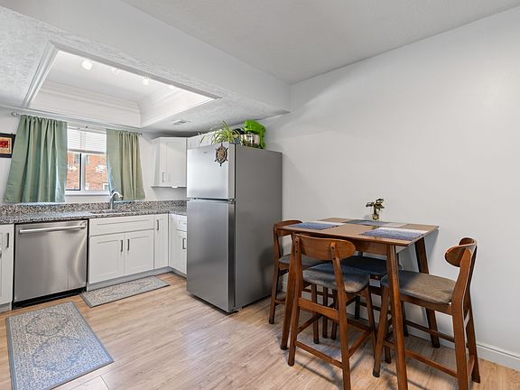 5th image of 1325 S Lincoln Ave #70