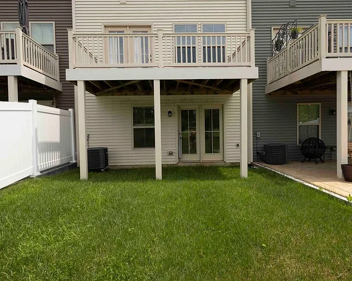 930 Dawes Ct — Photo 15