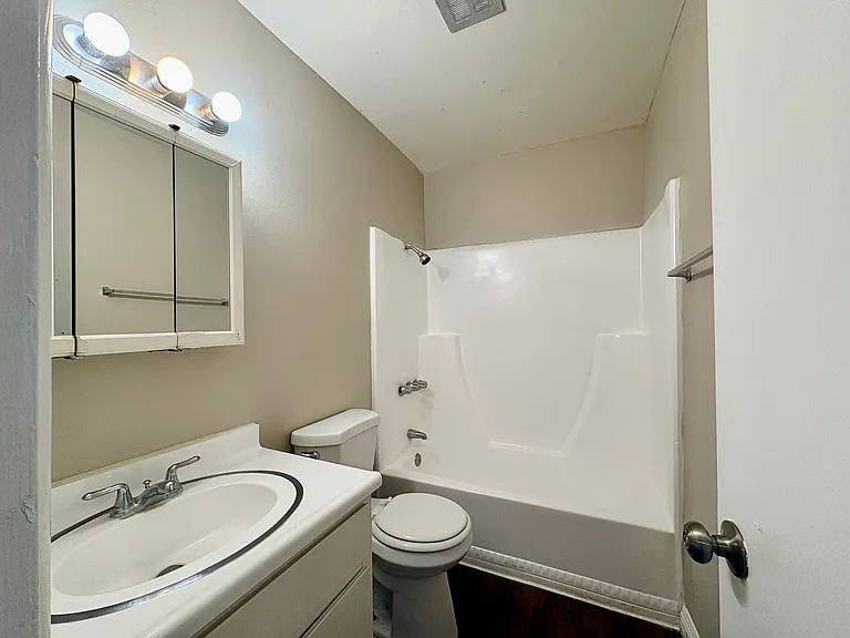 1452 3rd St #6 — Photo 9