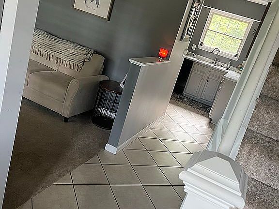 2nd image of 170 Assisiknoll Ct