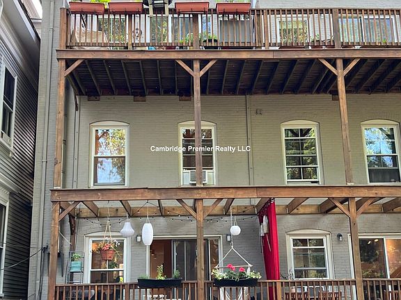 4th image of 24A Bigelow St