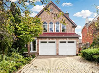 2441 Willowburne Dr, Mississauga, ON L5M 5G1