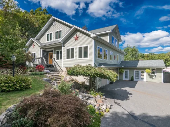1527 Southampton Rd, Montgomery, MA 01085