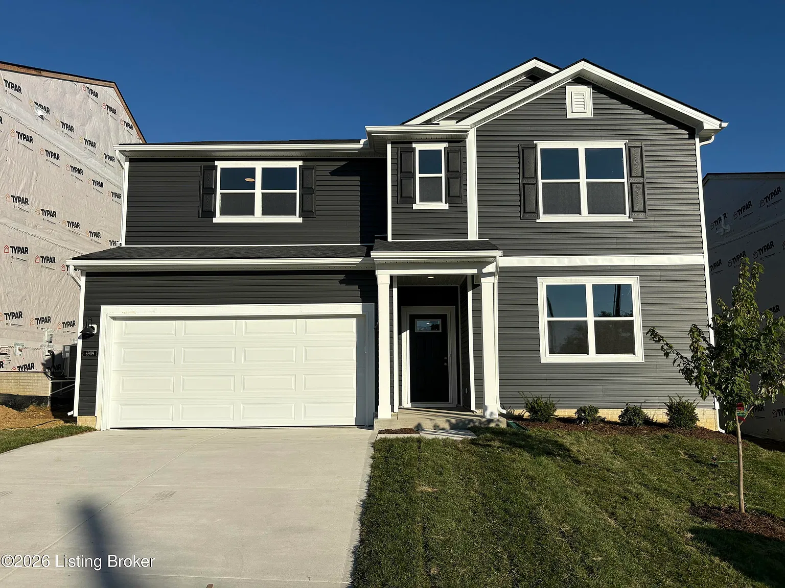 4 bed, 2.5 bath, 3020 sqft, $2,800 — Photo 1