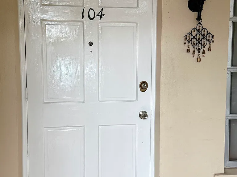 601 Pine Dr #104 — Photo 15