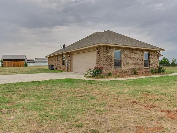 2nd image of 7211 High Meadows Ln