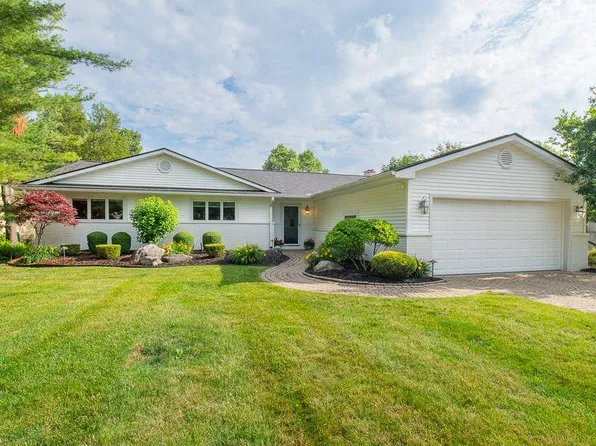3648 Woodland Dr, Metamora, MI 48455