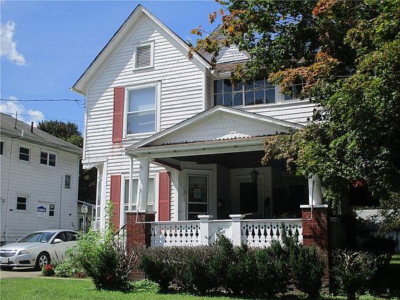 4th image of 226 Crete Ave