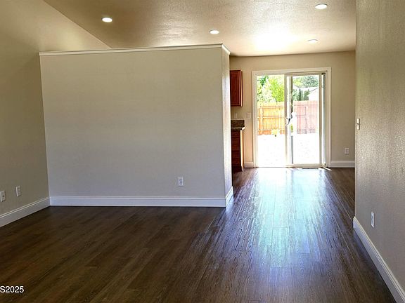 5th image of 5910 Poinsettia Ct