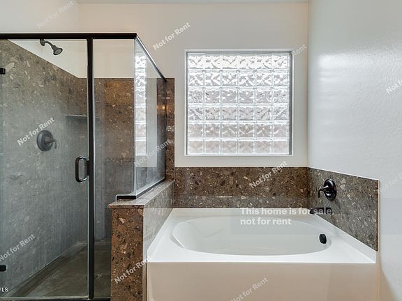 5th image of 4084 E Alamo St