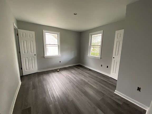 3rd image of 1401 Carter St