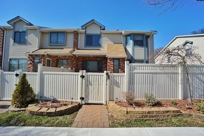 1st image of 53 Shirra Ave #1