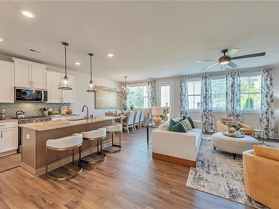3rd image of 154 Millers Ln