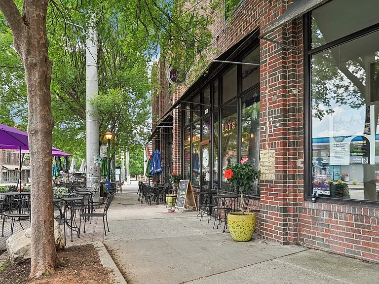 The Kirkwood Apartments at Edgewood — Photo 49