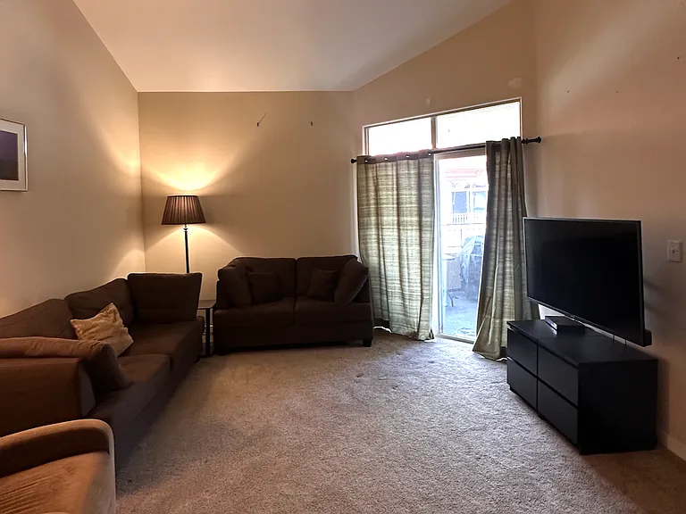 1501 Front St #640 — Photo 10