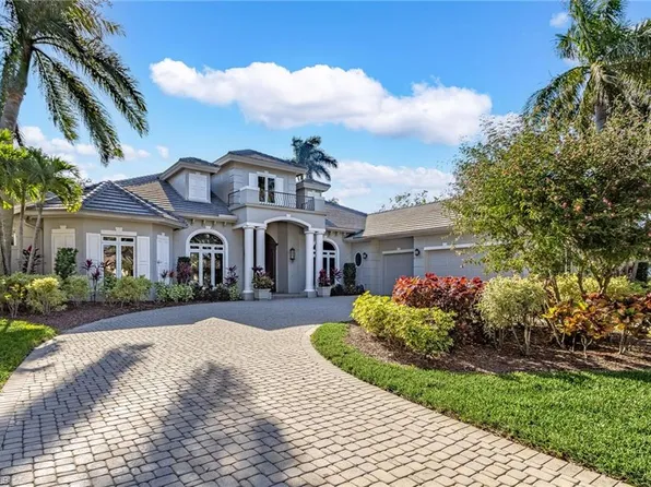 3027 Gardens BLVD, NAPLES, FL 34105