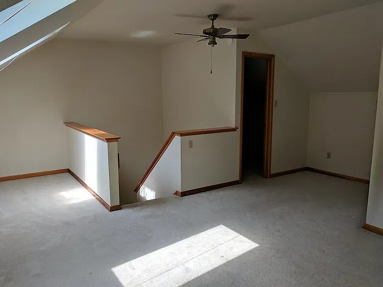 12 Ingham Way — Photo 6