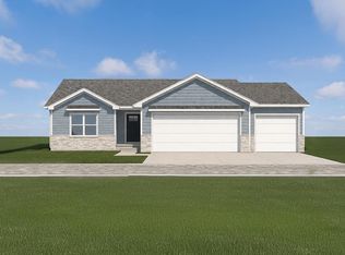 217 Riverbend Rd, Waverly, IA 50677