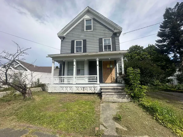 31 Kelsey Street, Waterville, ME 04901