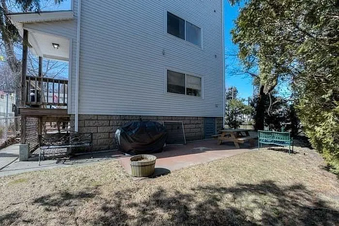 101 Greenwood St #2 — Photo 4