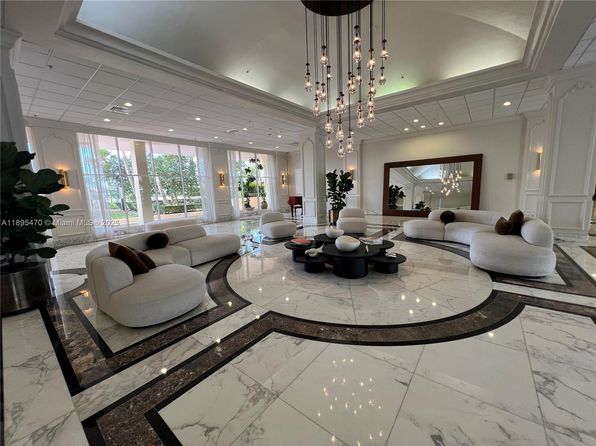 5600 Collins Ave #56004E