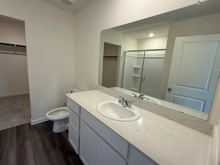 2201 Burnwood St — Photo 22