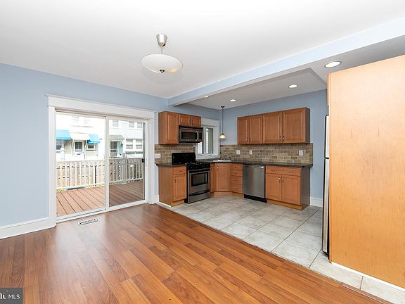 5th image of 115 Cooper Ave