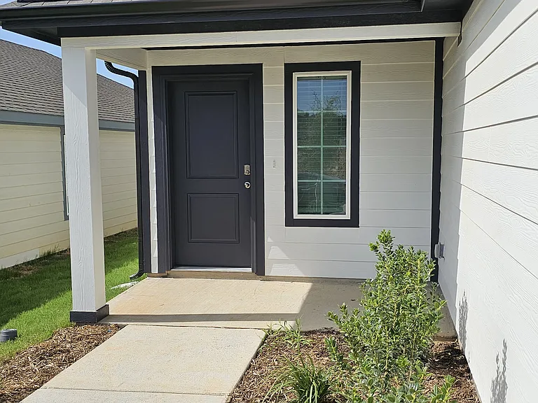 1635 Blaire Dr — Photo 5
