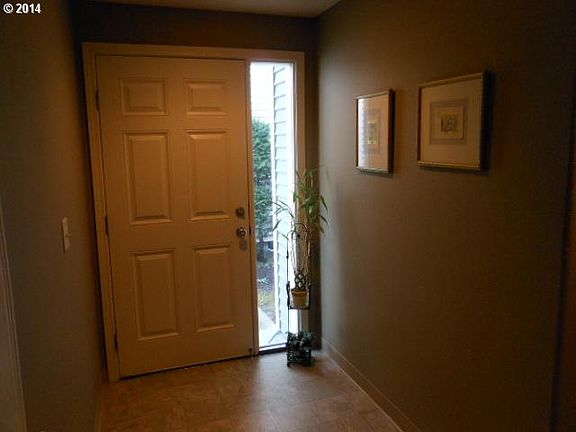 2nd image of 10203 NE 58th St