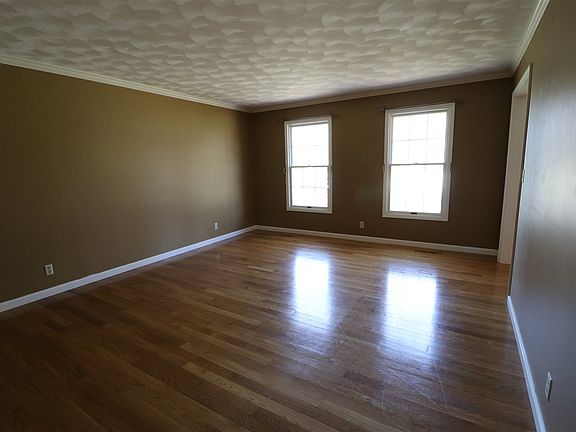 5th image of 6806 N Aycliffe Dr